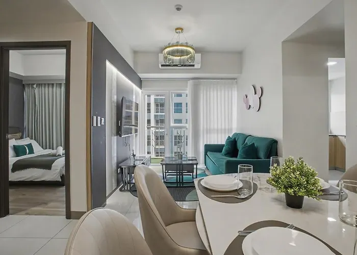 Lovely & Spacious 2br Near Solaire & Okada *