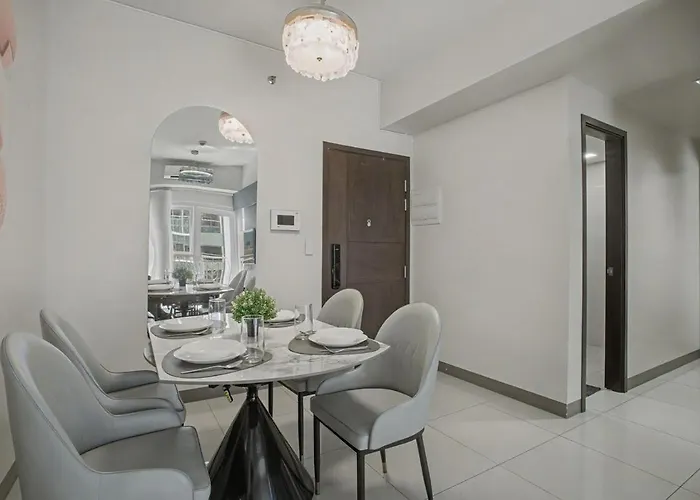 Lovely & Spacious 2br Near Solaire & Okada Apartamento