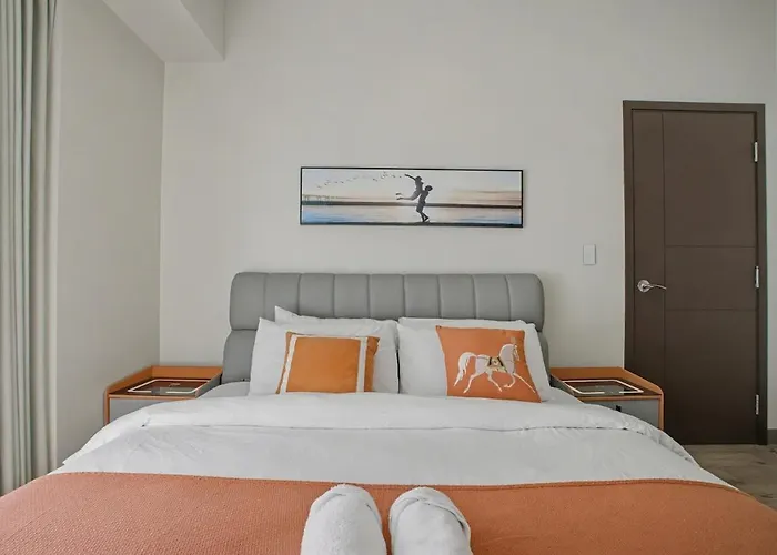 Lovely & Spacious 2br Near Solaire & Okada * Manila