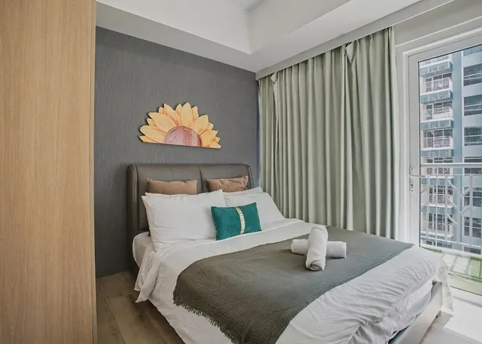 Lovely & Spacious 2br Near Solaire & Okada Apartamento