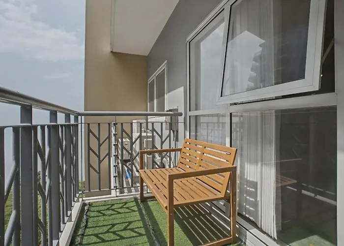 Lovely & Spacious 2br Near Solaire & Okada