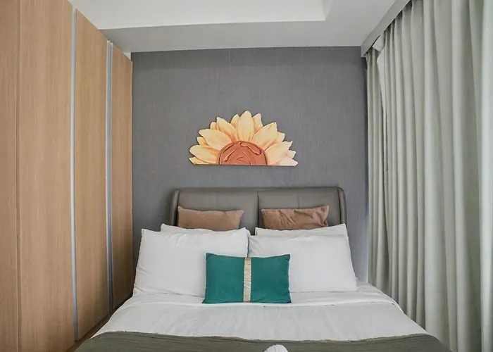 Lovely & Spacious 2br Near Solaire & Okada *