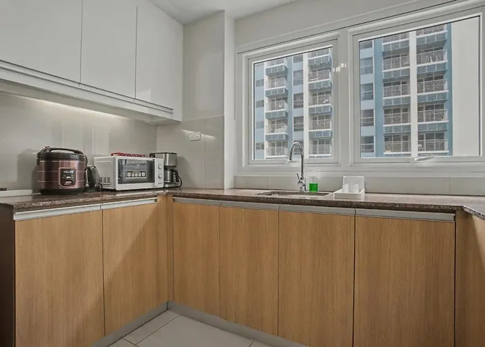 Lovely & Spacious 2br Near Solaire & Okada Apartamento Manila