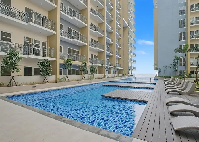 Lovely & Spacious 2br Near Solaire & Okada Apartamento Manila