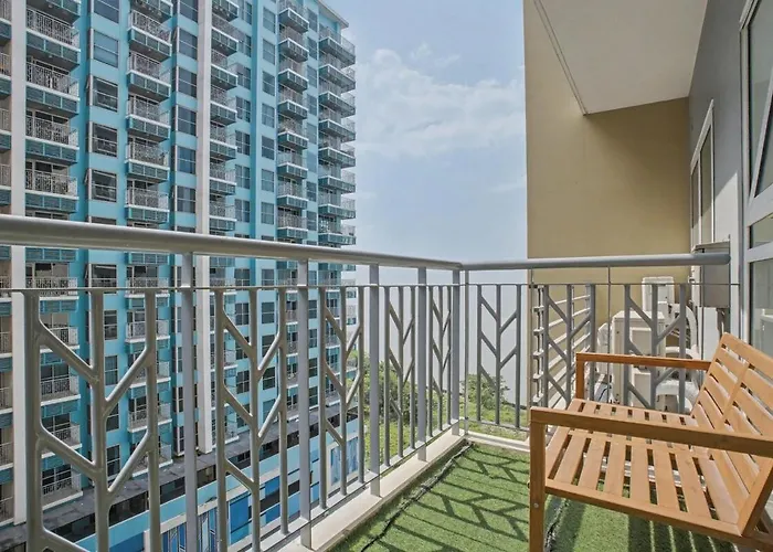 Lovely & Spacious 2br Near Solaire & Okada