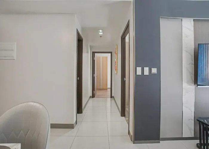 Lovely & Spacious 2br Near Solaire & Okada Manila